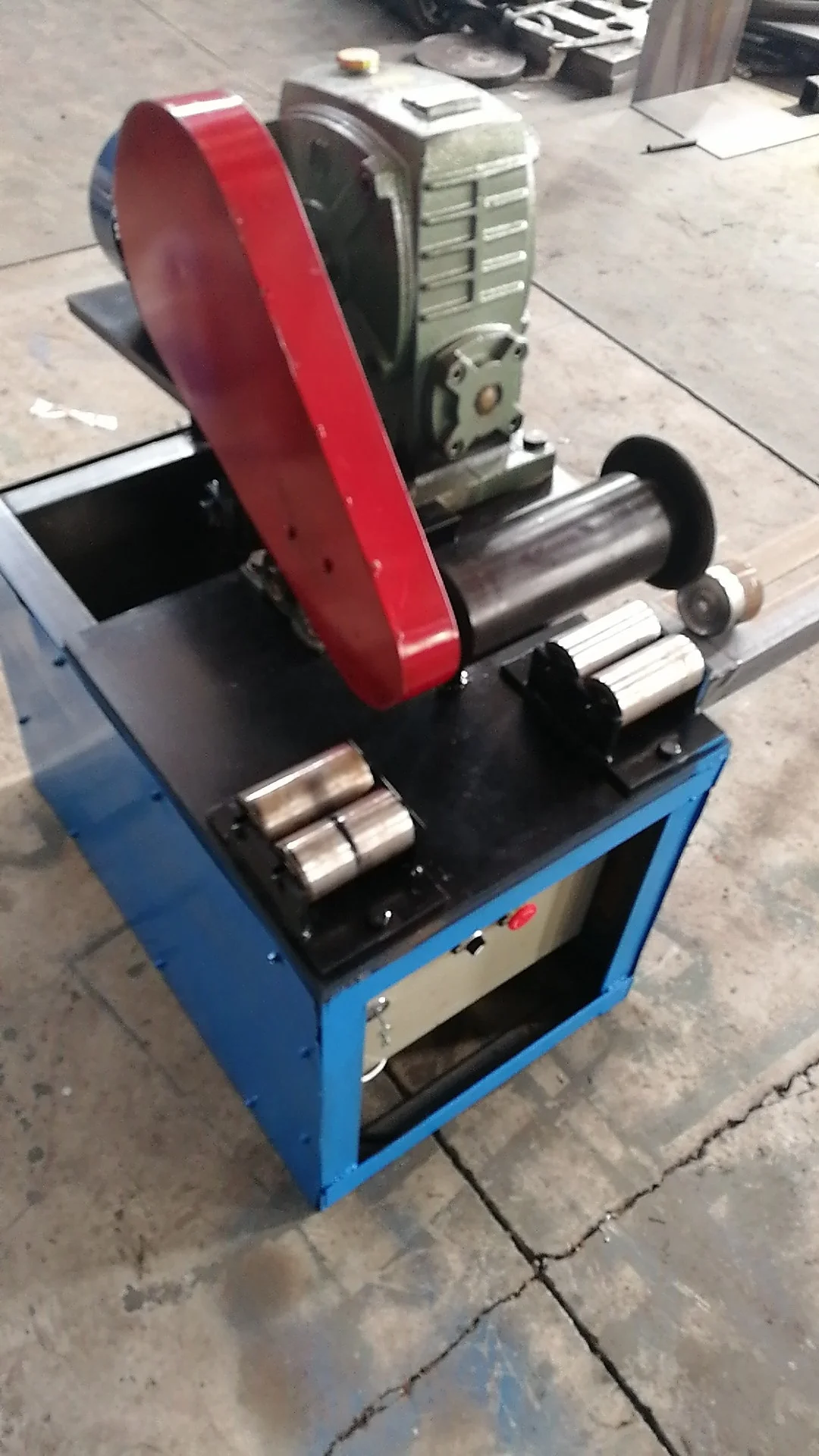 Professional manufacturer Circular saw blade tube feeder/Line pipe quick cutter for Iron pipe, copper pipe, cast iron pipe