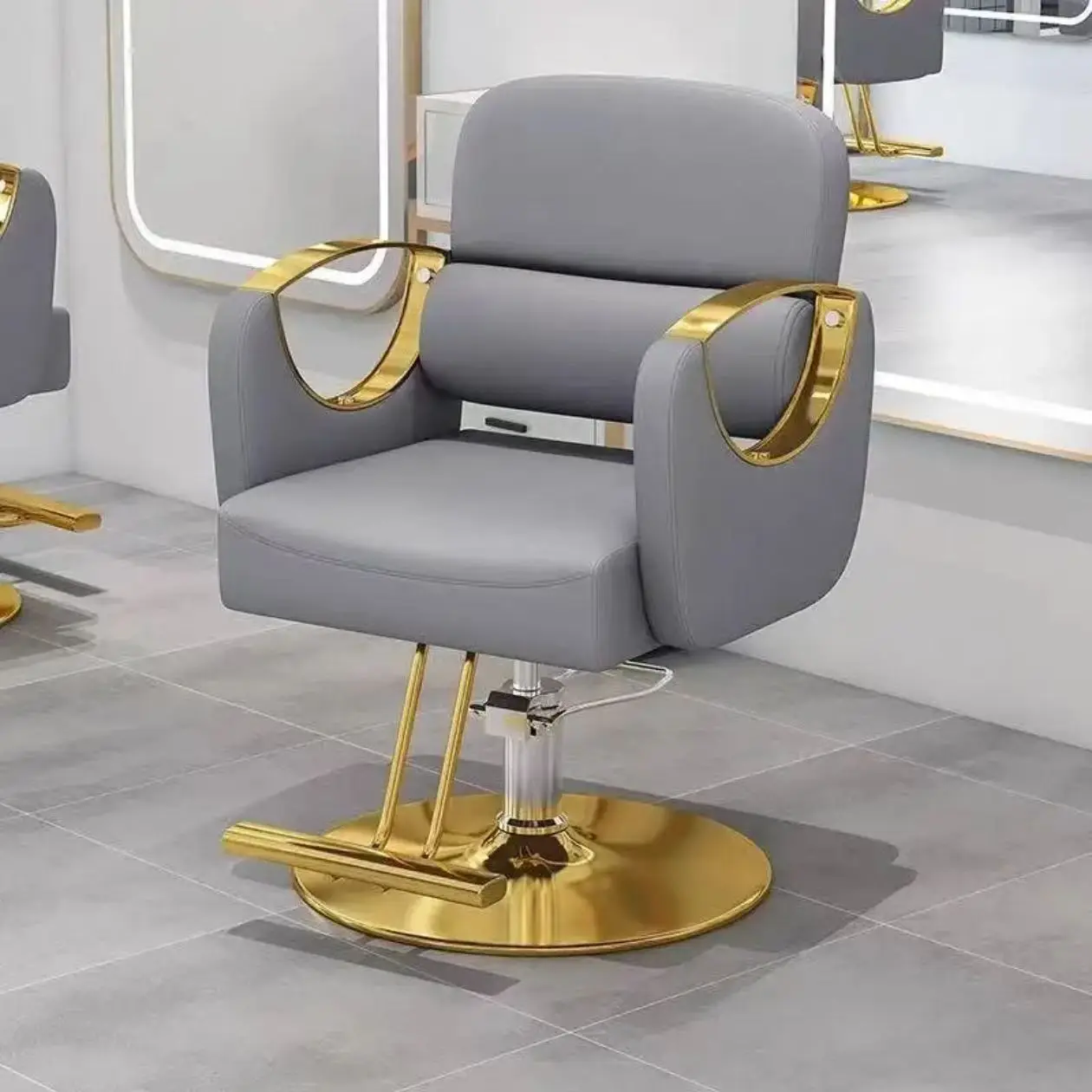 Light Luxury High-End Barber Chair Durable Metal with Stylish Comfortable Flexible Features for Beauty Salon and Barber Shop
