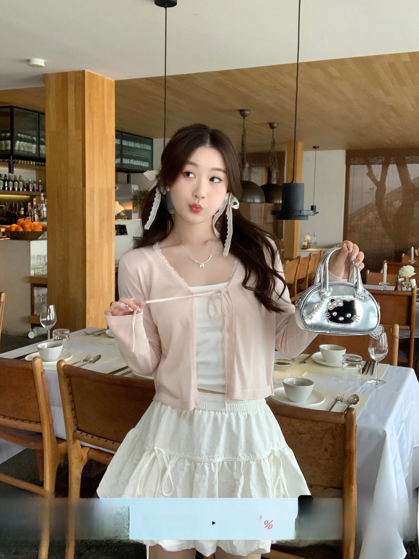 

Shusansan Beautiful Lightweight Cardigan Short Sleeve UV Protection Outerwear Korean Style V-Neck Knitted Top for Women