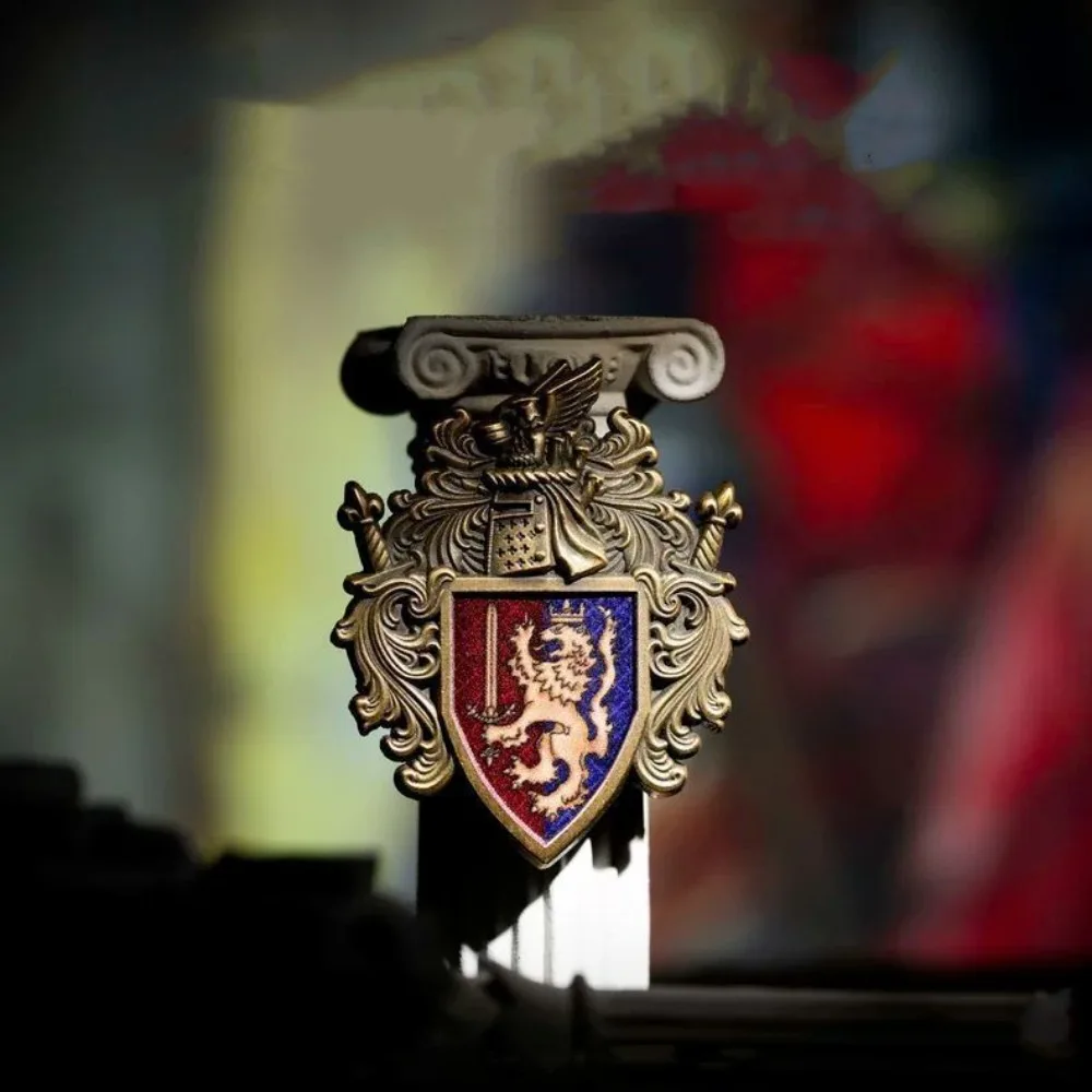 Warhammer The Old World Bretonnian Knight Heraldry Banner Faction Insignia Brooch Merchandise Game Peripheral Badge Gift view 3