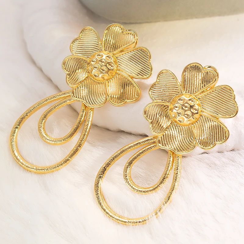 

YTJX 18K Gold Plated Flower Elegant Long New Style Earrings Metallic Fashion Suitable for Weddings Parties Engagements