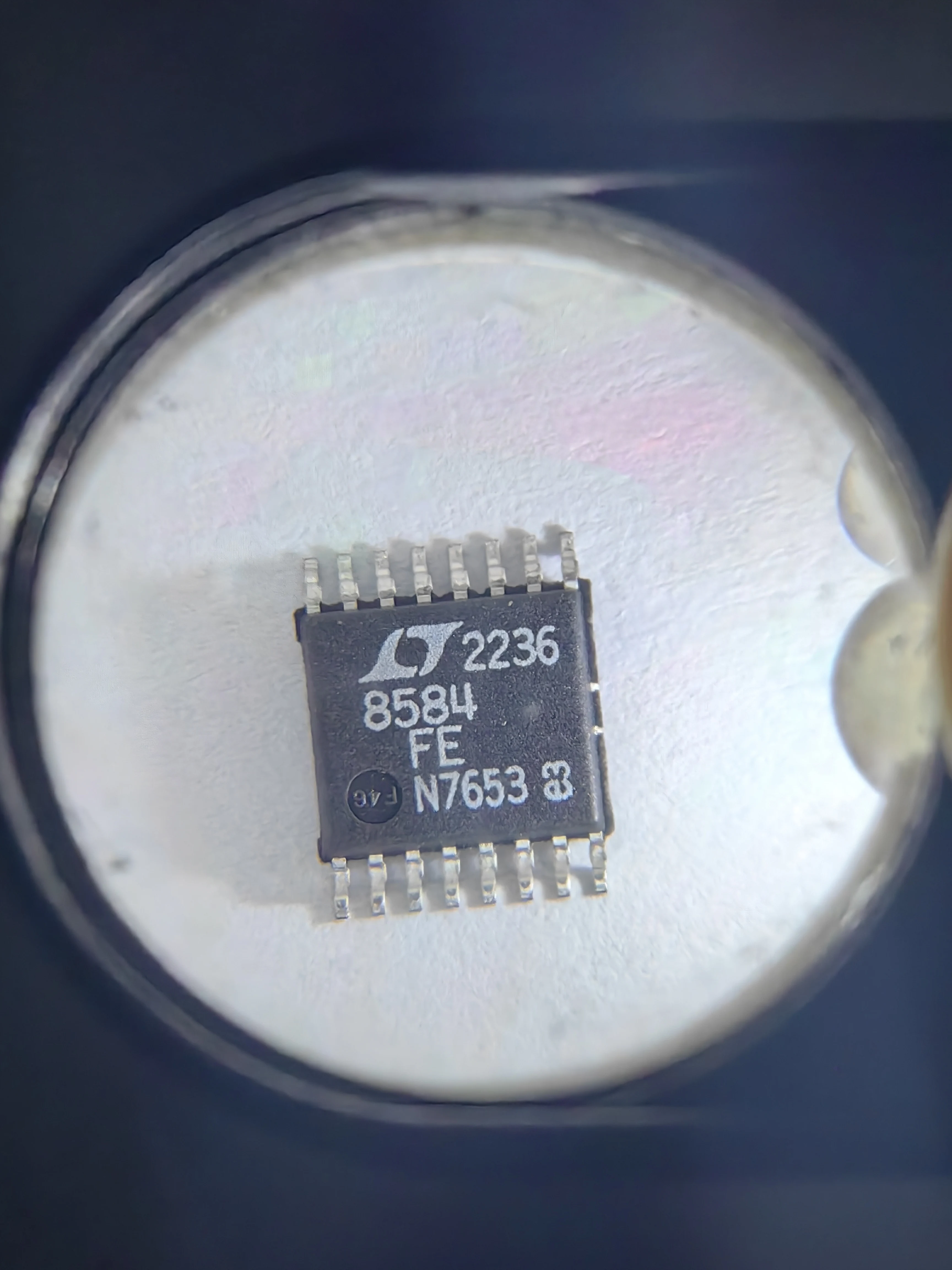 LT8584EFE LT8584IFE LT8584HFE LT8584 - 2.5A Monolithic Active Cell Balancer with Telemetry Interface