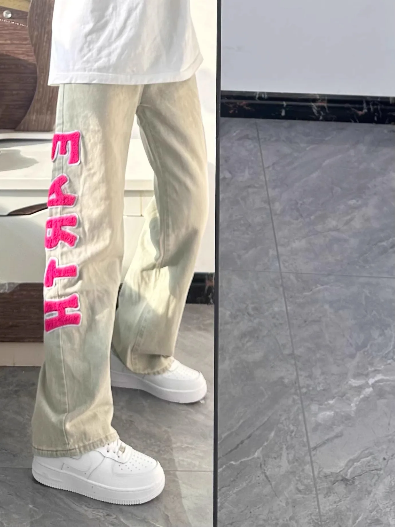 

American Vibe High Street Yellow Clay Dye Straight Leg Jeans Pink Letter Long Pants Casual Loose Fit Jeans for Teens