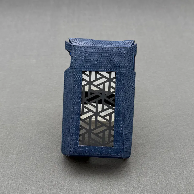 Custodia in vera pelle A6 su misura per iriver Astell & Kern KANN Alpha