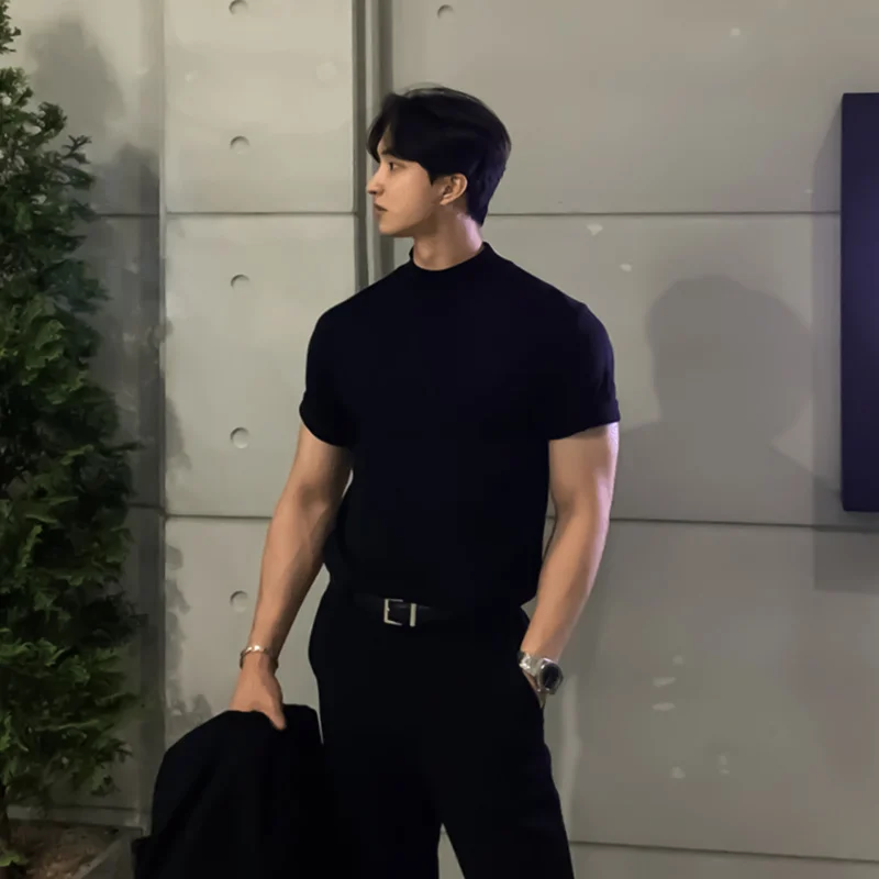 

Трикотажная рубашка с коротким рукавом и полувысоким воротником, мужская однотонная однотонная элитная модная тонкая летняя рубашка с коротким рукавом, низ