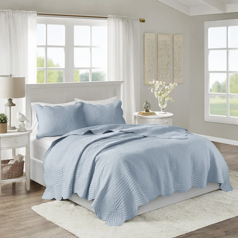 

3 Piece Reversible Scalloped Edge Quilt Set Blue Full/Queen