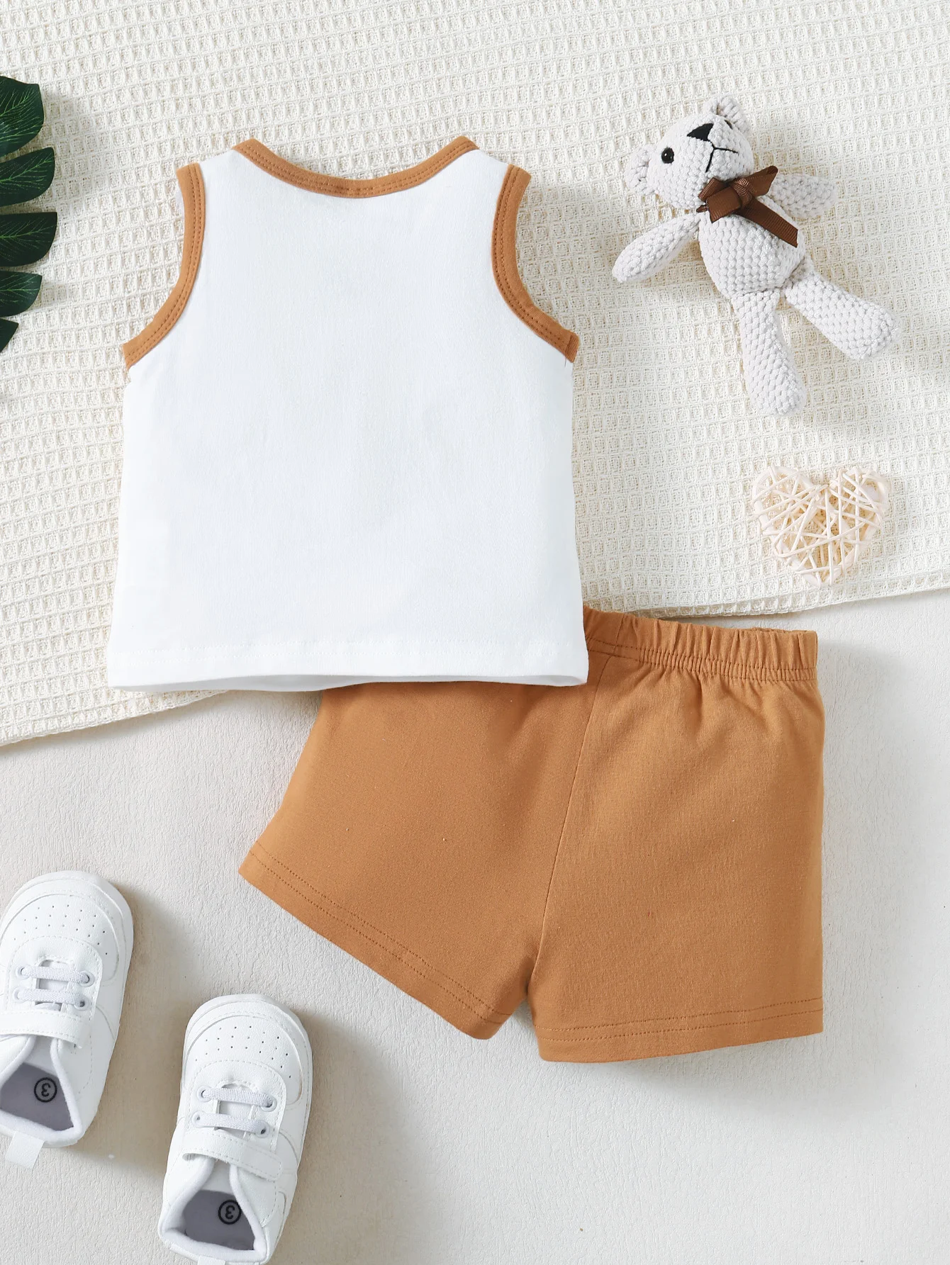 Toddler Girl Baby Cute Teddy Bear Vest+Shorts Two-Piece Set Suitable for Daily Casual Summer Set for Babies Aged 0-24 Months