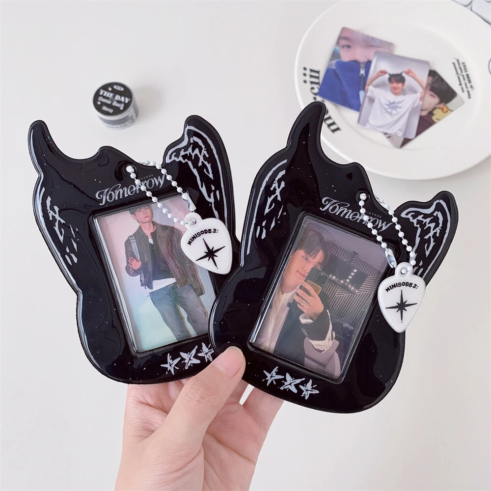 Suporte de cartão de guitarra com laço de PVC fofo KPop adorável exibição de cartão fotográfico para cartões estrela design durável e elegante para fãs