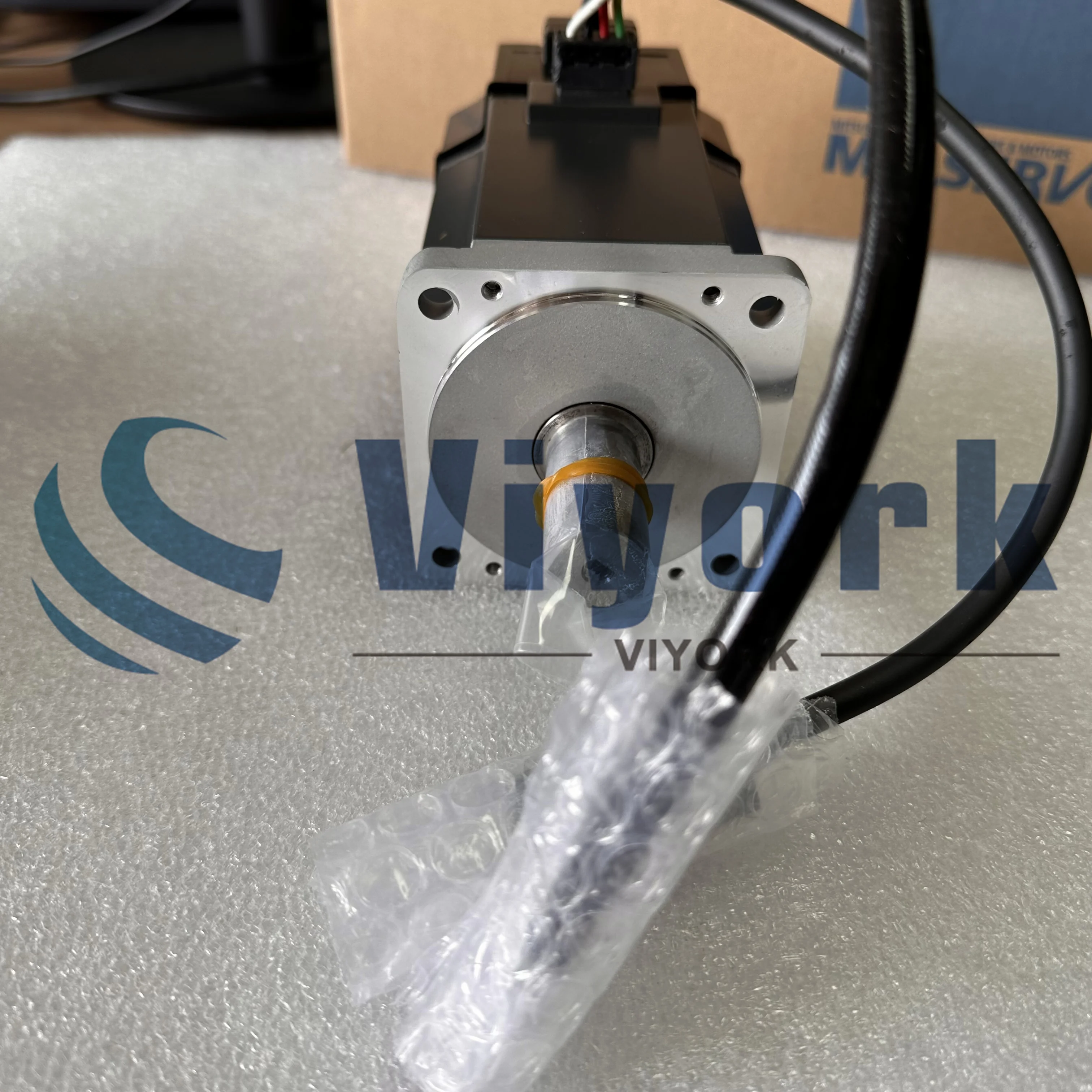 HC-MFS73K AC 서보 모터 5.6AMP 750W 103V 새 제품