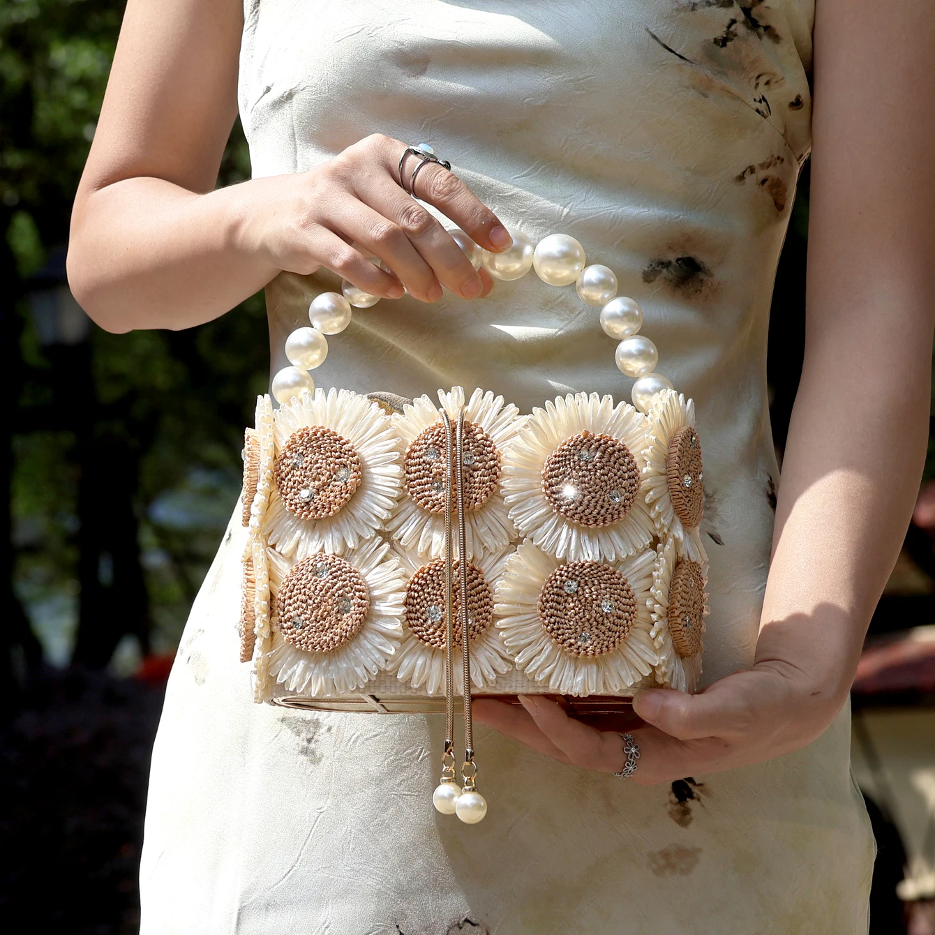 handmade Rhinestones Evening clutch Bag Purses and handbag Designer shoulder bag Shiny Crystal Clutch purse bucket bag view 3