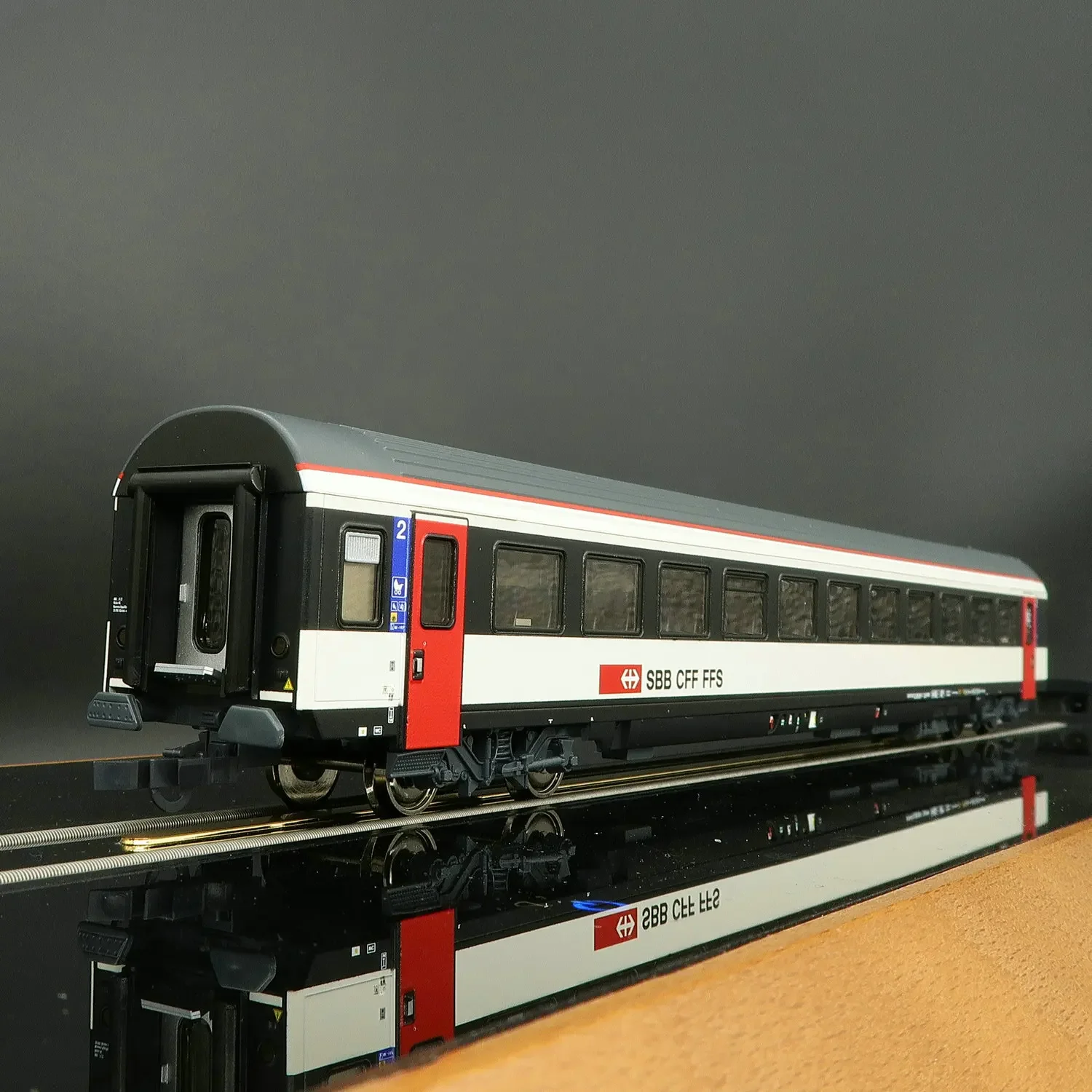 ROCO HO Type 1/87 Train Model Set 74474-5678 SBB 6th Generation Passenger Car 5-section Train Model Toy Gift