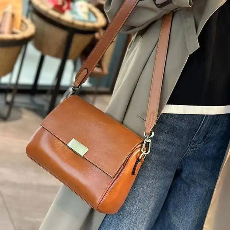

Women's 2025 New Genuine Leather Women Shoulder Bag Soft Cowhide Crossbody Messenger Bags Fashion Female Handbags