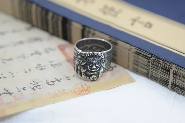 2024 New Carved Lion Embroidery Ball Ring Opening Retro Intangible Cultural Heritage Jingong Jewelry