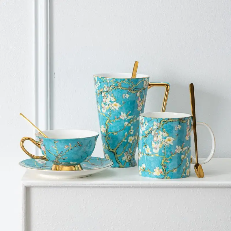 520ML Bone China Coffee Cup with Saucer and Spoon Delicate Floral Ceramic Breakfast Milk Mug Afternoon Tea Flower Tea Cup Gifts