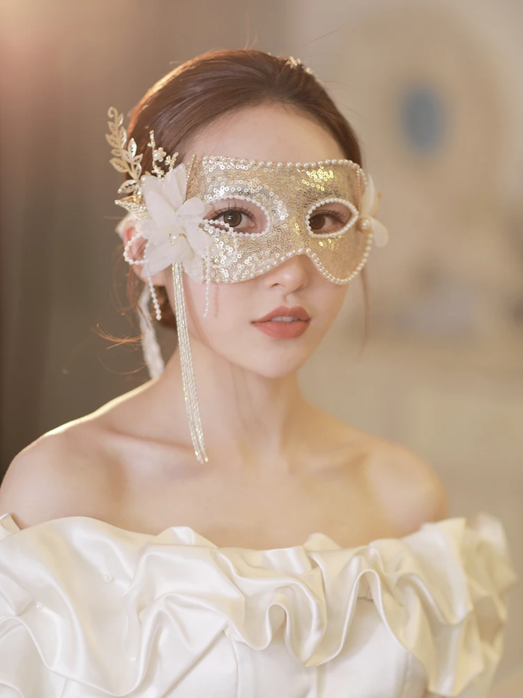 Mask Half Face Women's Gold Sequined Mesh Lace Three-Dimensional Flower Decoration Exquisite Adult Masquerade Party Accessories