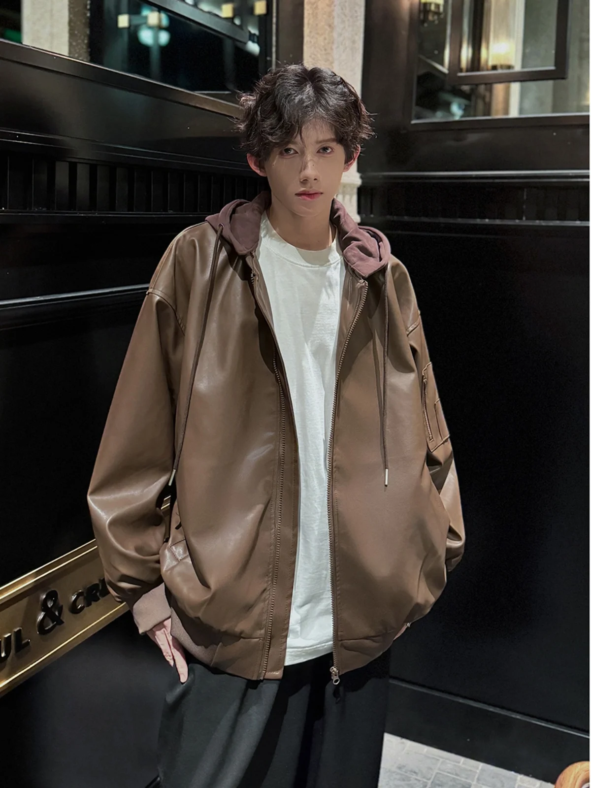 

Куртка мужская из коричневой искусственной кожи, весна-осень, в американском ретро-стиле, с капюшоном, с росписью, высококачественная, для мотоциклистов