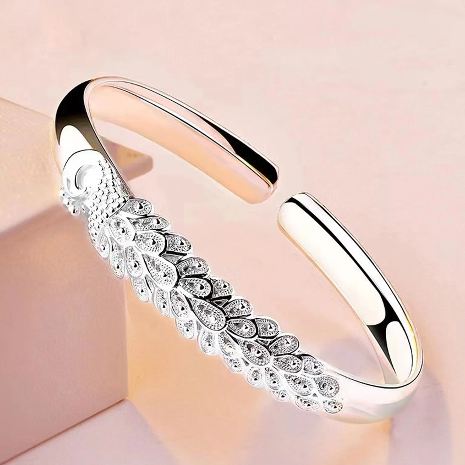 New sterling silver elegant Peacock opening screen bracelet Bangles for women fashion party wedding Accessories jewelry gift