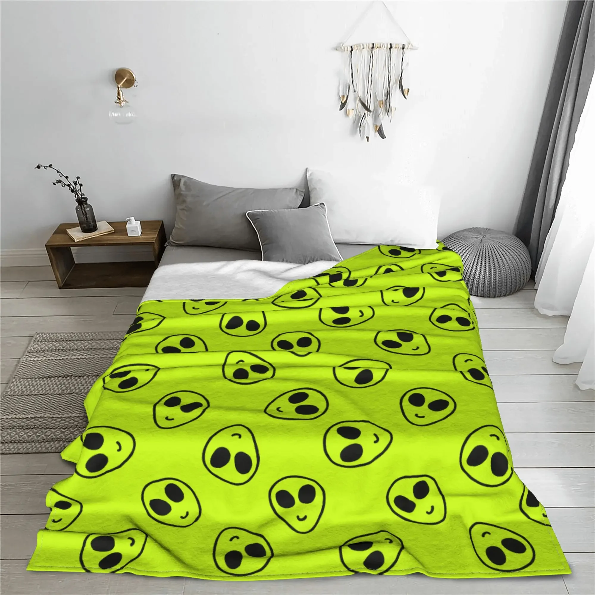 Alien Art Gift Blanket For Men Women Super Soft Warm  Throw Blankets for Living Room  200x150cm autumn decoration