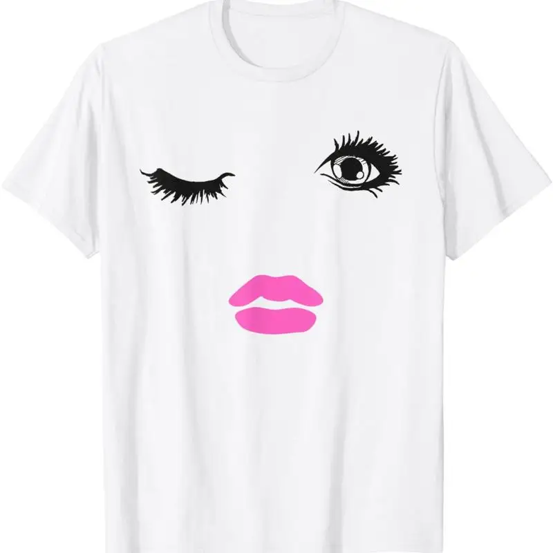 

Cute Winking Eye Lashes Fashion Face Lips And Eyelashes T Shirt