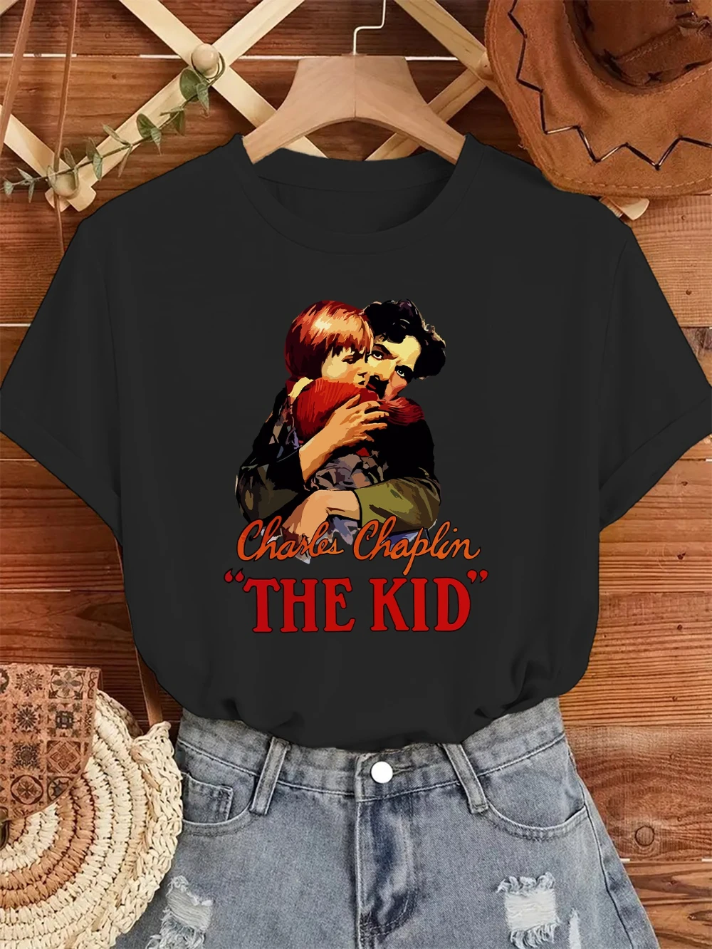 

Women's Retro Home Alone Movie Graphic T-Shirt - Opaque fabric, easy-care, crew neck, casual and comfortable all year round.