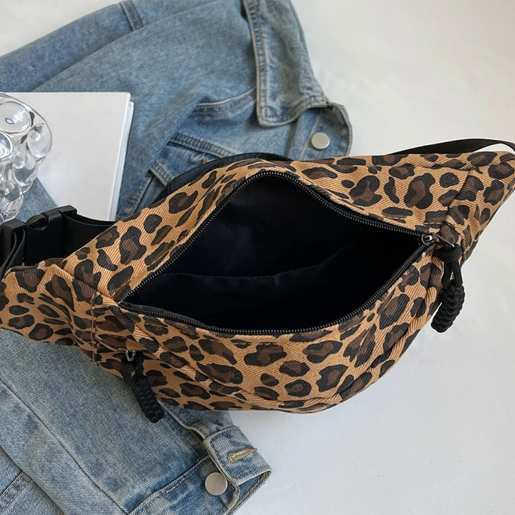 Damen-Gürteltasche, Vintage-Brusttasche mit verstellbaren Schultergurten, diagonale Umhängetasche, geeignet für Reisen und den täglichen Gebrauch. – Detail 8