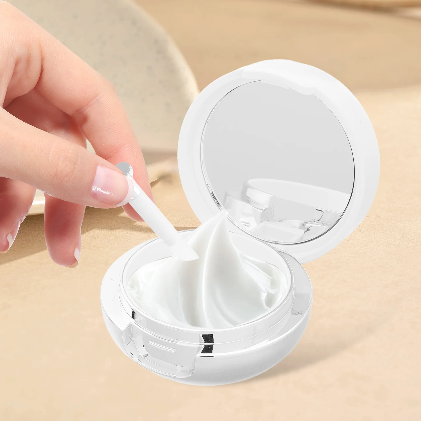 

Lip Mask Travel Containers with Built-in Applicator Compact Design Flip Lid for on-The-Go Hydration and Nourishment