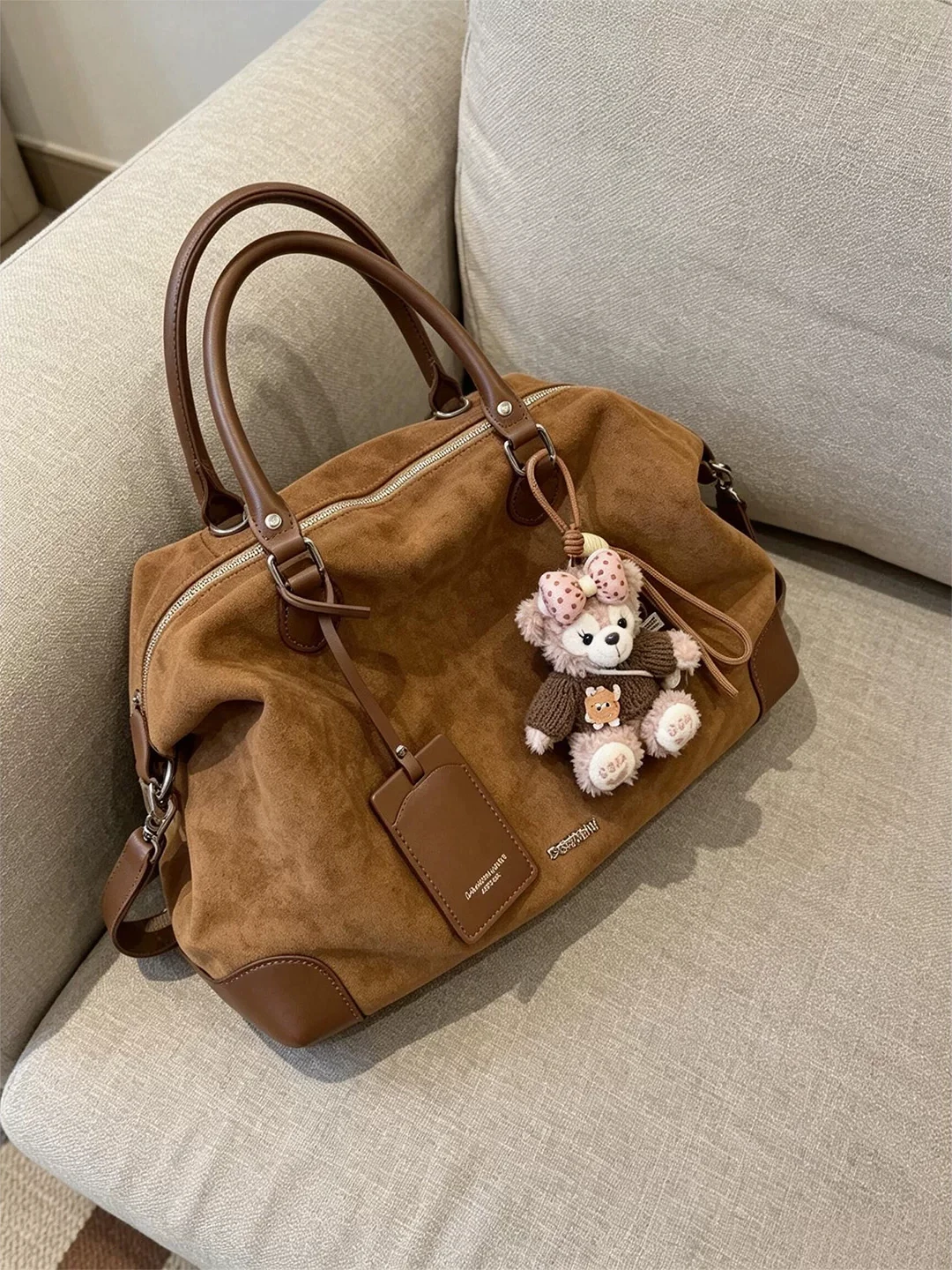hong-kong-merald-retro-frosted-handheld-tote-bag-women's-2026-new-large-capacity-boston-bag-suede-velvet-pillow-shape