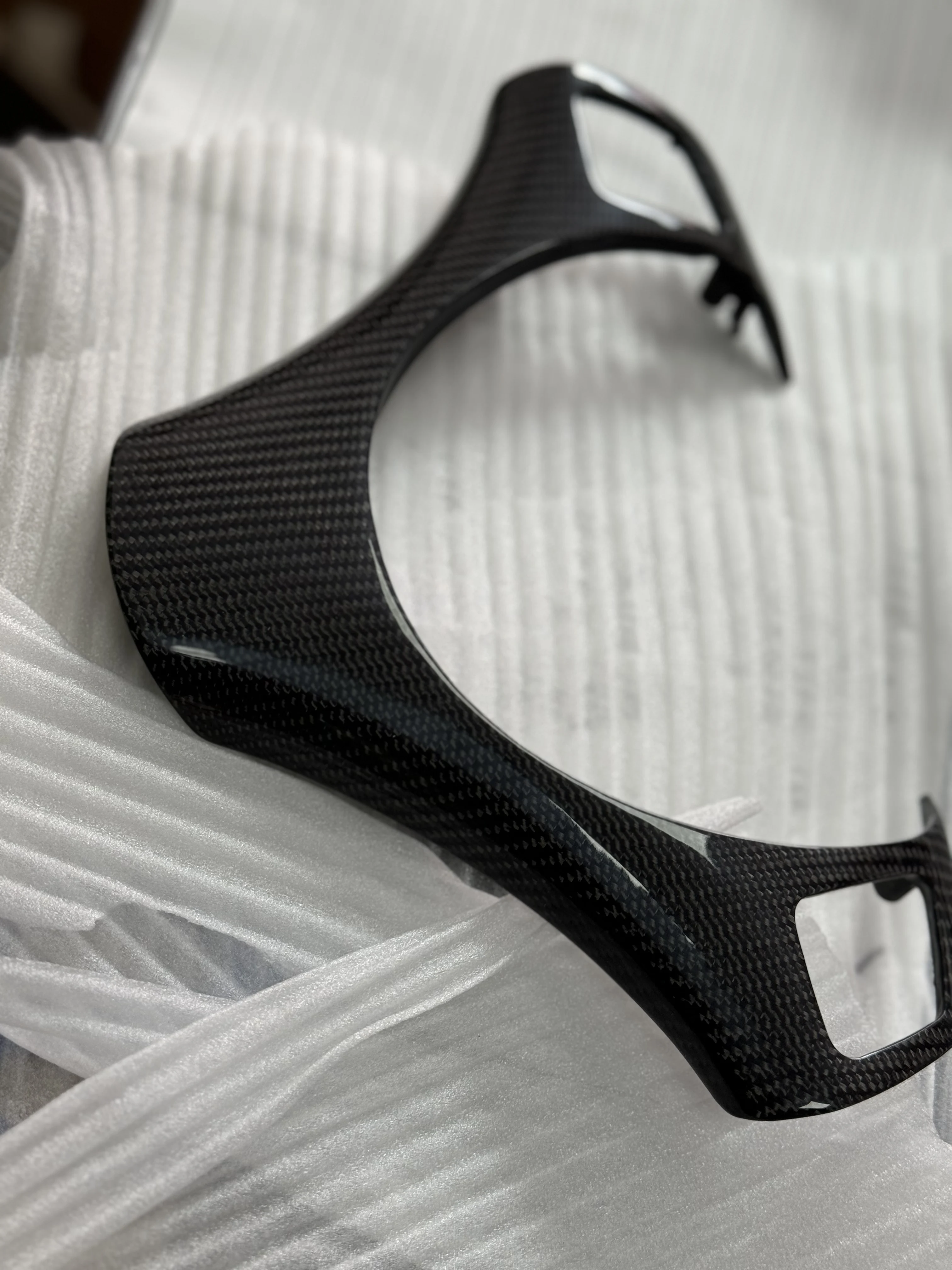 Suitable for BMW e90 e92 e93 M3 Real Carbon Fiber Steering Wheel Replacement Upgrade Modification