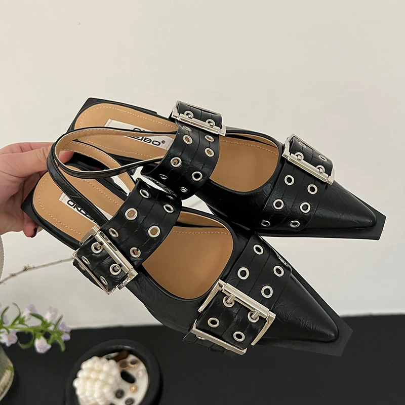 Sepatu datar wanita dengan sepatu 2025 desainer mewah gesper Fashion sepatu datar wanita Slingback ujung runcing sandal wanita kasual Mules