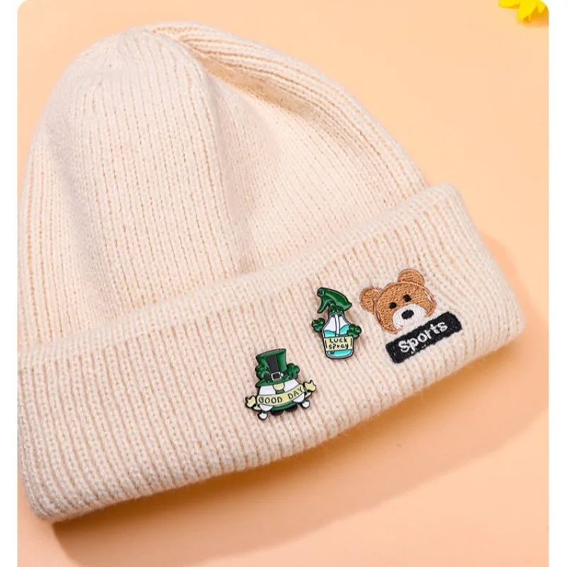 Unisex Creative St Patricks Day Alloy Brooch Green Elf Lucky Clover Pin Badge for DIY Clothes Bags Shoes Hat Scarf Tshirt Jeans