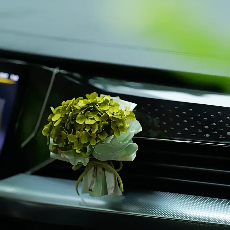 Mini Immortal Bouquet Car Air Conditioner Trend Dried Flowers Premium Interior Aromatherapy Car Decoration Graduation Gift