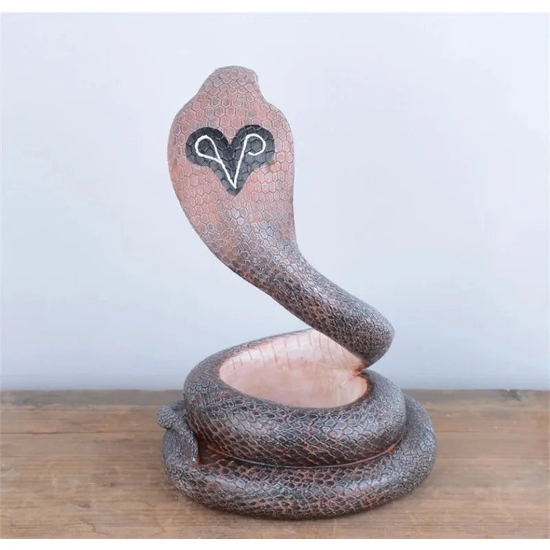 Resin Cobra Statue Wine Holder Decorative Rattlesnake Bottle Rest Bar Ornament Party Drinkware Adventure Art and Craft Souvenir