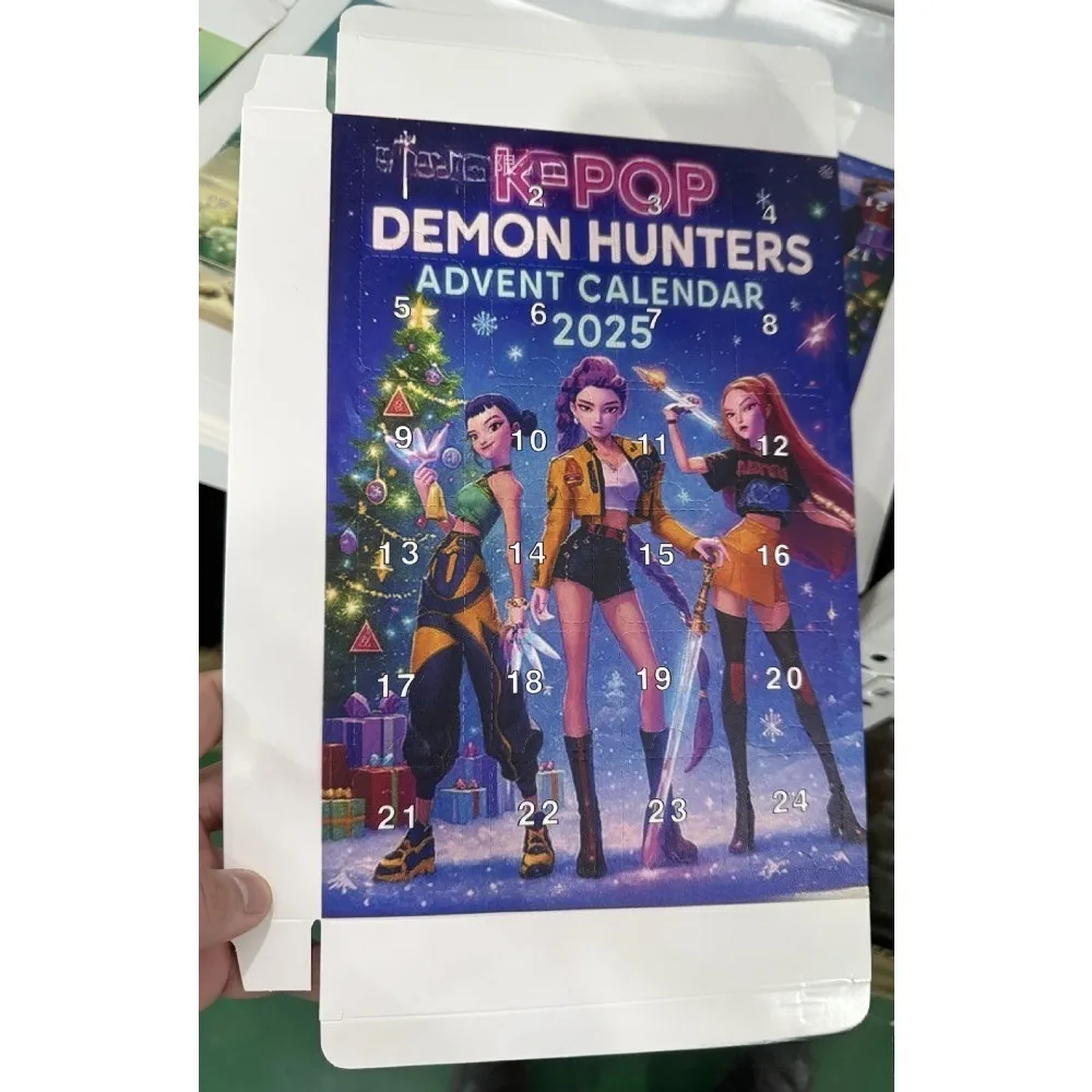 عيد الميلاد Kpop شيطان الصيادين تقويم القدوم هنتركس رومي ميرا زوي ساجا بنين ديربي النمر صندوق أعمى لعب هدايا ديكور السنة الجديدة