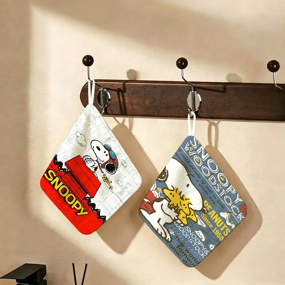 S-Snoopy Anime Polyester Cotton Daily Towel, Hanging Kitchen Hand Wiping Cloth, Durable for Whole House Use