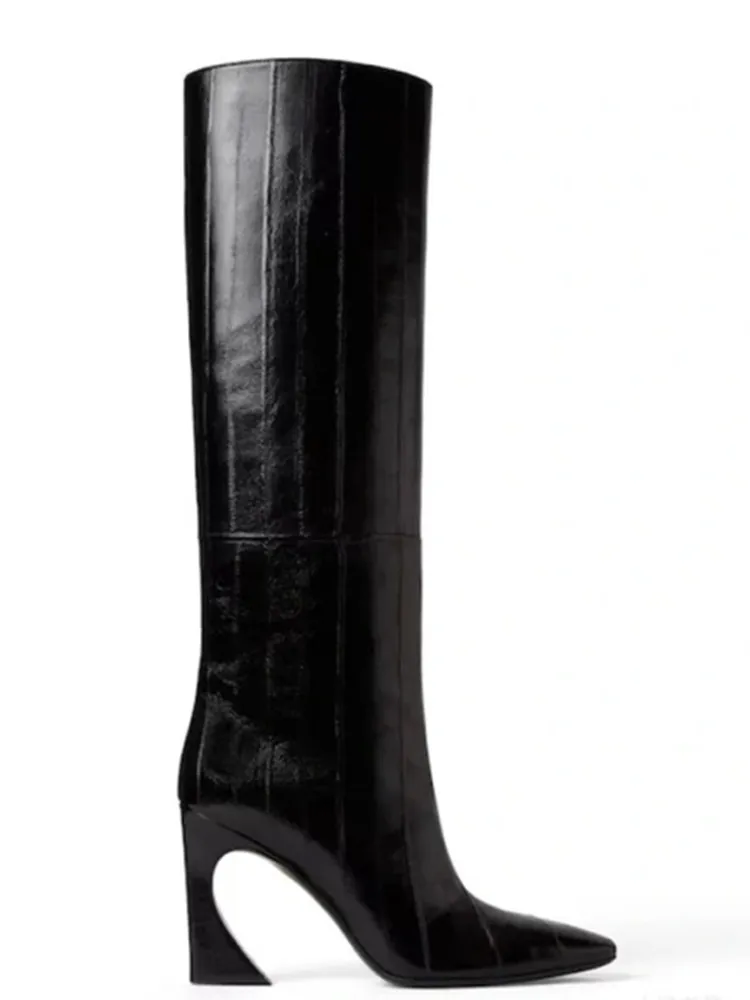 

2025Новые женские сапоги до колена на высоком нестандартной формы, модный показ с острым носком, женские большие женские сапоги средней длины 34–44.