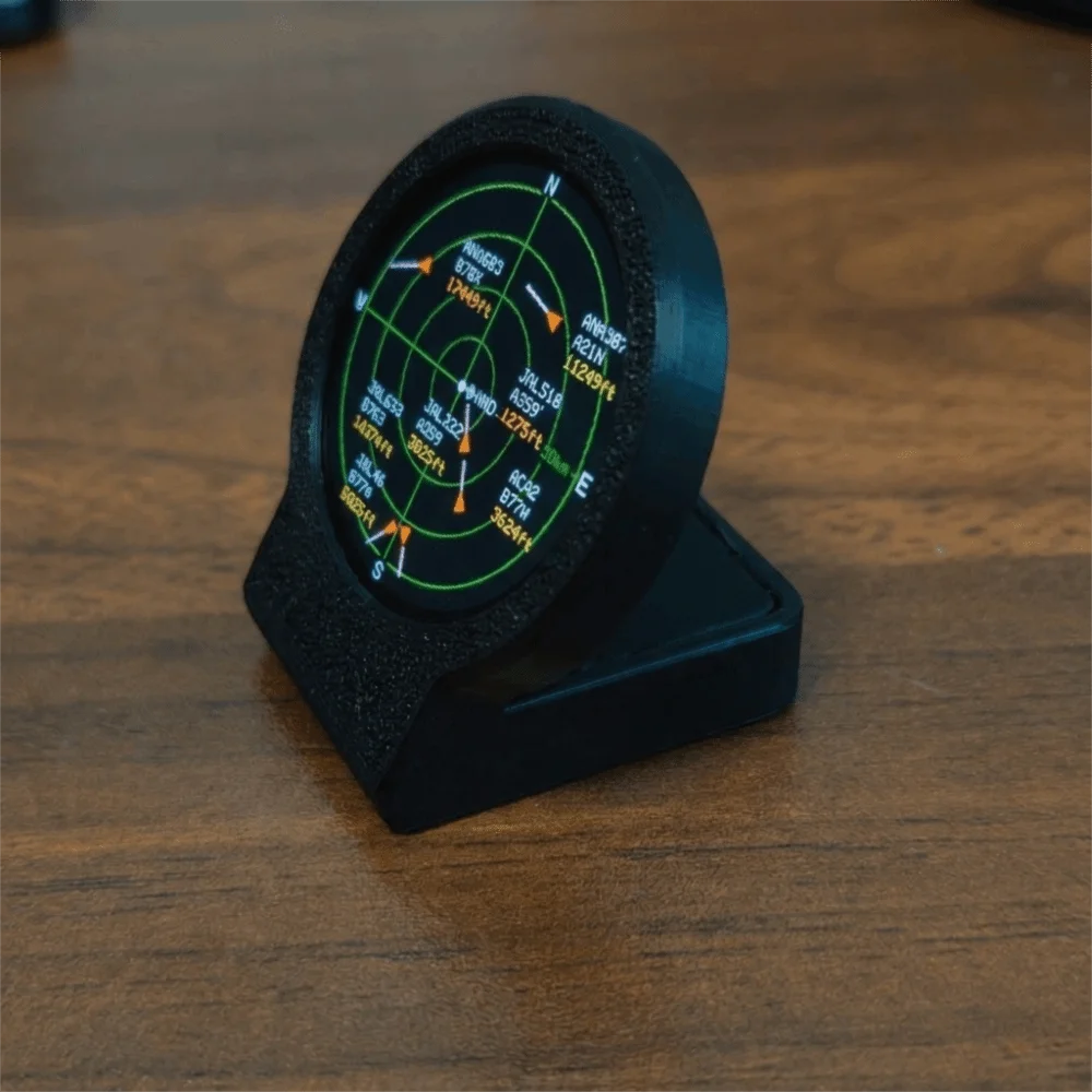 3D Printed Case Flight Tracker Gadget Sonar Grid Screen Live Tracking Airplane Radar Monitor USB-C Powered Compact Design