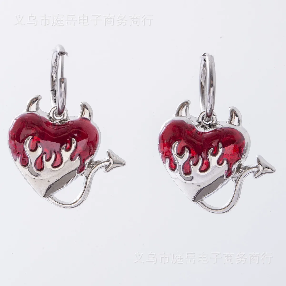 Europe and America Red Drip Glue Heart Shaped Demon Earrings UNISEX Punk Hip Hop Party Fashion Earrings
