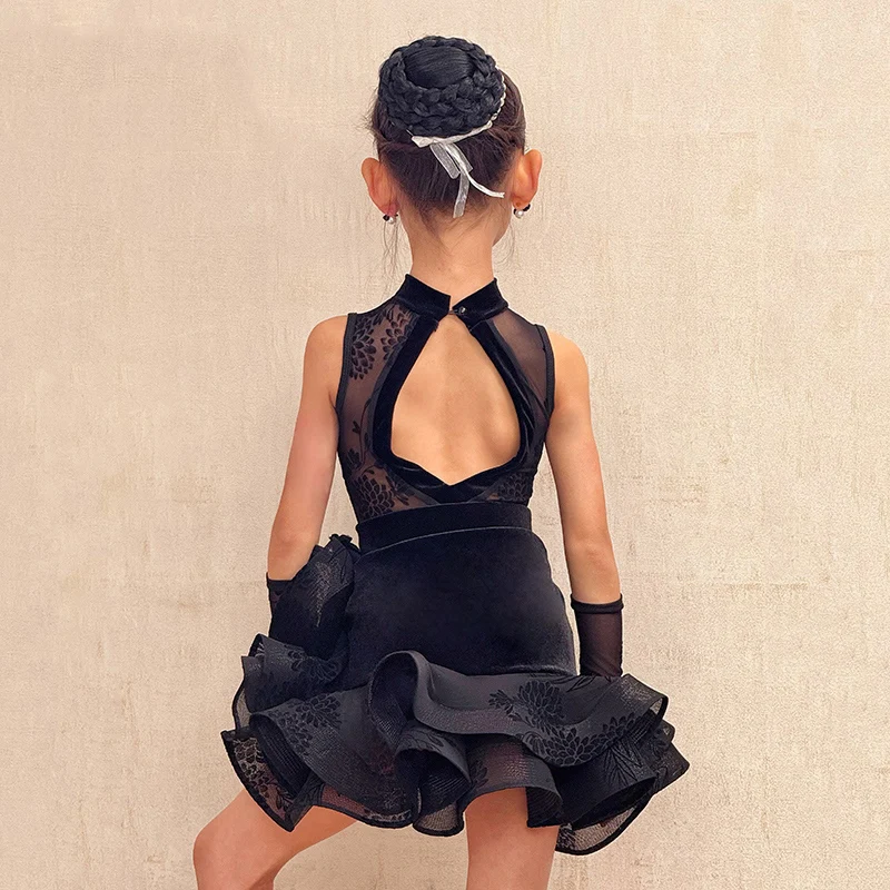 ملابس مسابقة الرقص اللاتينية للفتيات لعام 2025 فستان أسود على شكل هيكل السمكة بدون أكمام صيفي تشا تشا رومبا سامبا عرض زي مجموعة DNV23302