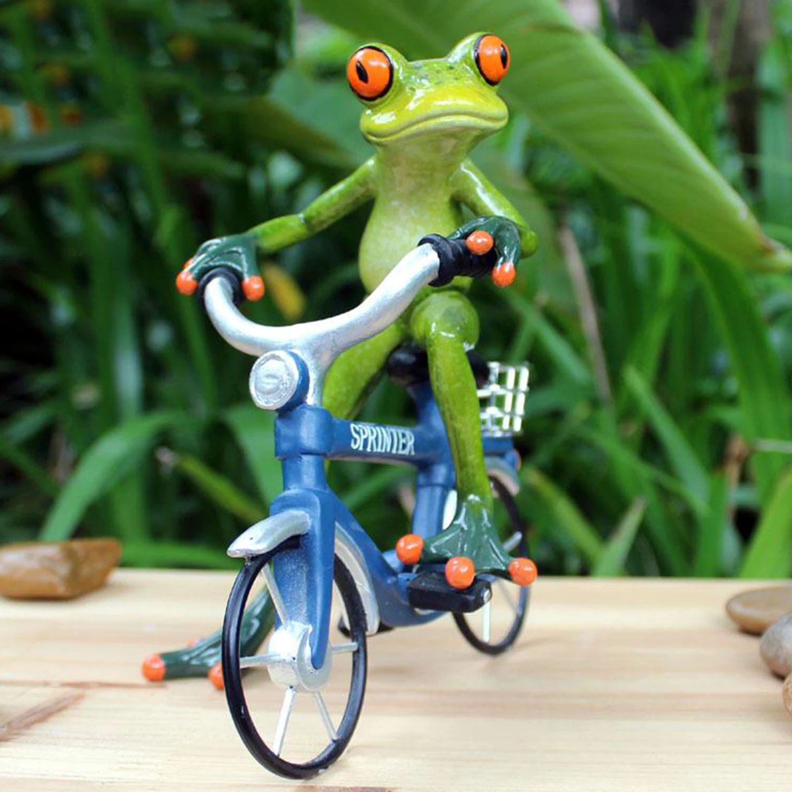 Creative Resin Frog Cycling Sculpture Frog Bike Rider Figurine Collectibles Animal Crafts Statue for Garden Home Decor