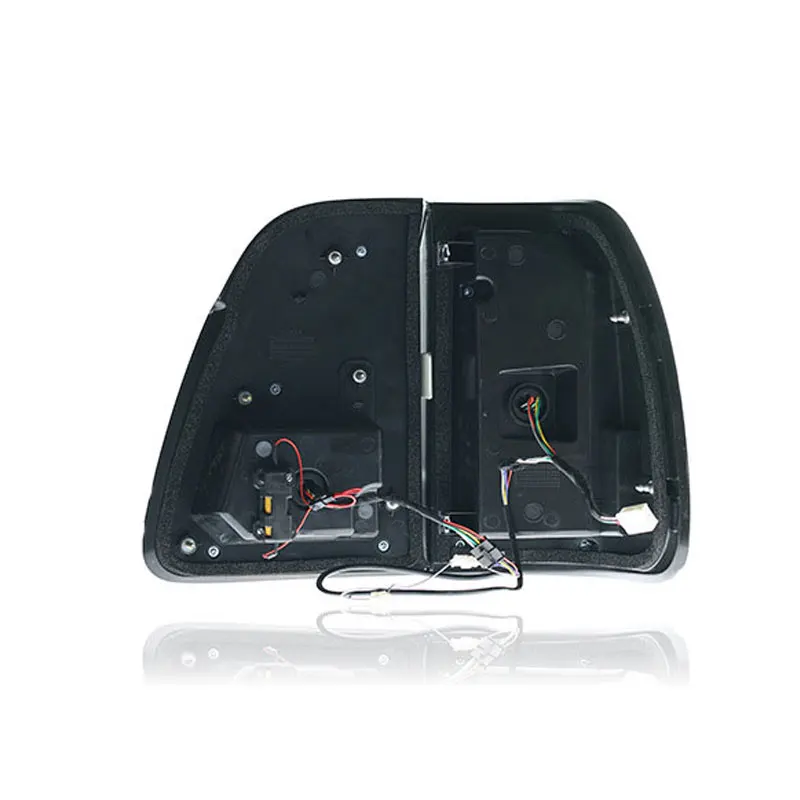 

Car LED Tail Light For Toyota Land Cruiser 100 1998-2007 LC100 Rear Running Lamp + Brake + Reverse + Dynamic Turn Signal