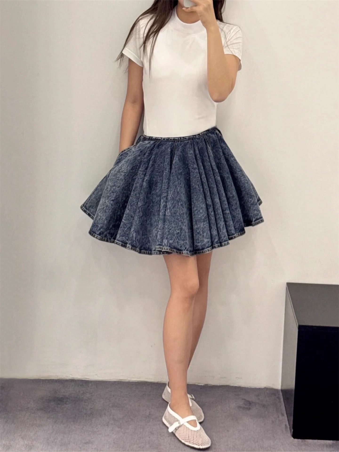 

Women Big Swing Denim Skirt High Waist A-Line Pleated Casual Mini Jupe