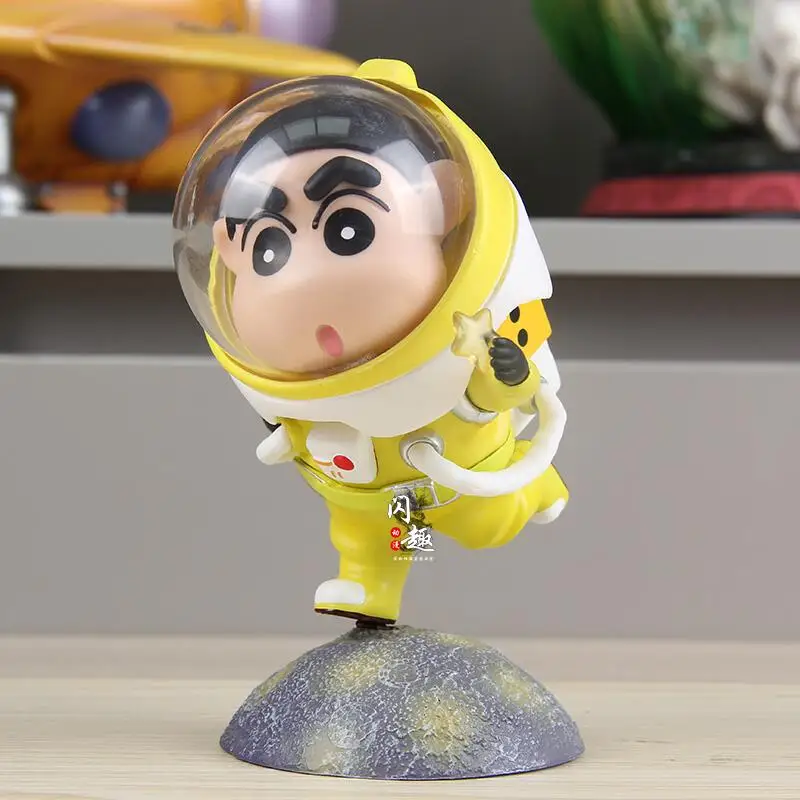 17cm Astronaut Crayon Shin chan Handmade GK Cute Q-Version Doll Car Case Ornament Trendy Toy Gift Anime Periphery Action Figures