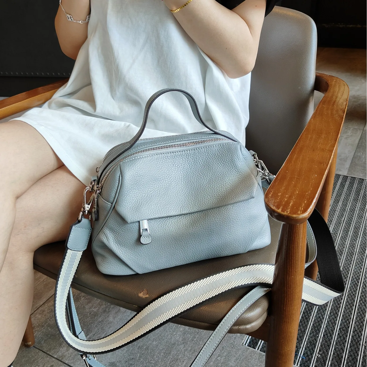 Genuine Grade Leather Women's Handba Luxury Designer Female Shoulder Crossbody Small Bag Commuter Soft Cowhide Bag for Woman New