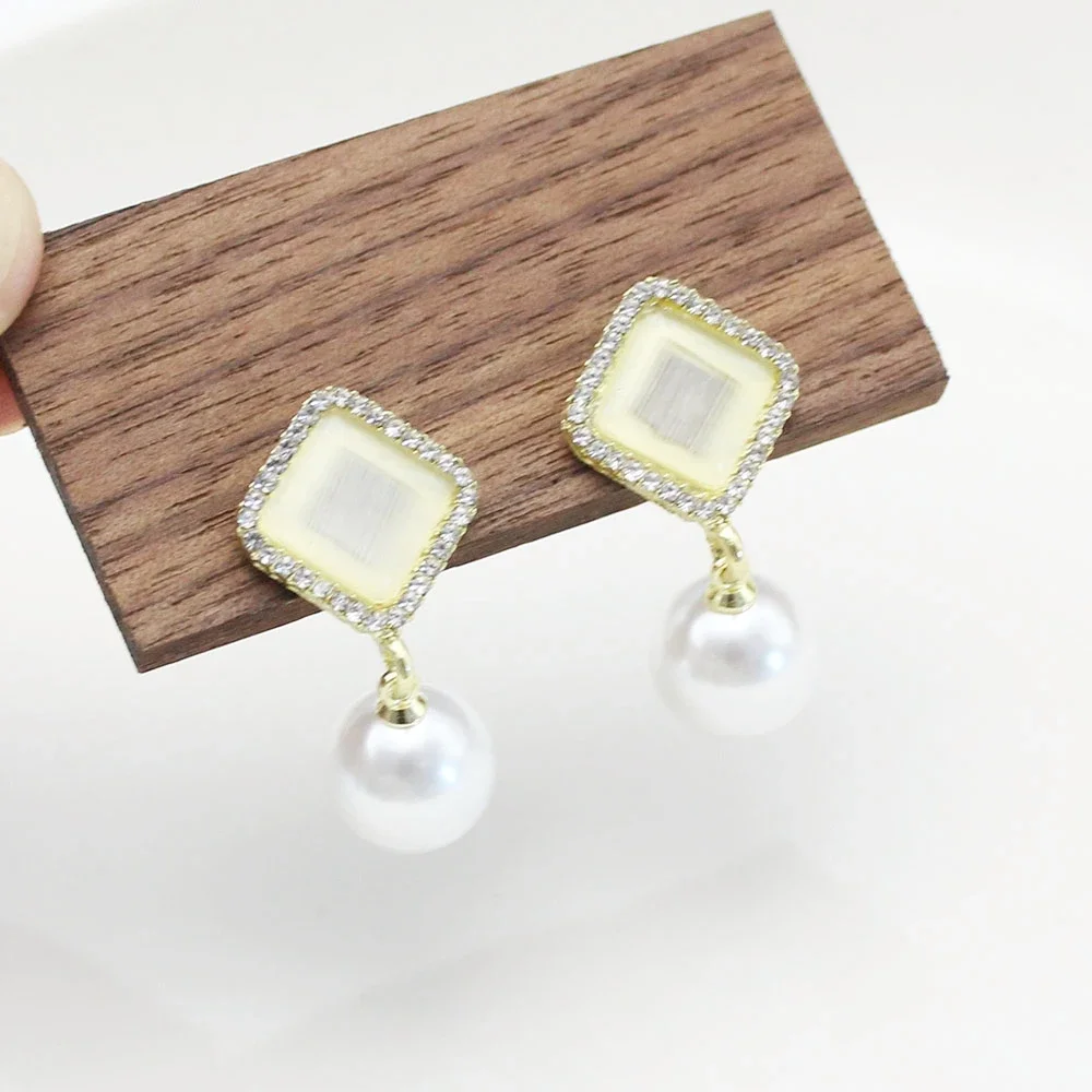 موضة أوبال كريستال ساحة المعين جولة تقليد اللؤلؤ انخفاض القرط للنساء جديد بسيط الهندسة مجوهرات صديقة هدية