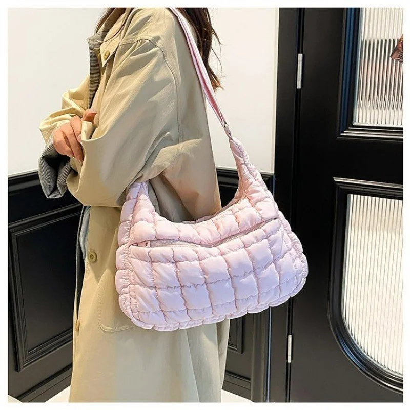 

Elegant Letter Logo Crossbody Bag For Women With Large Capacity And Paris Fashion Trend For Modern Life