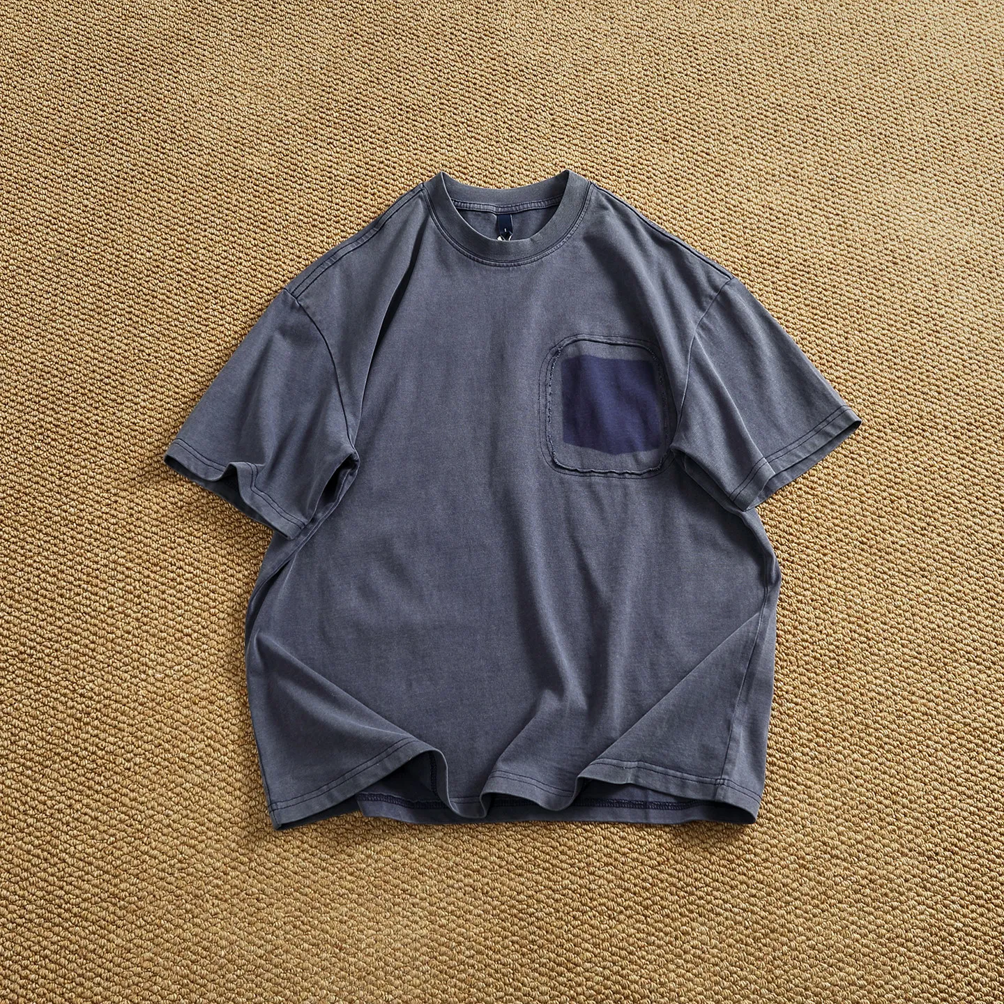 

Новая летняя мужская футболка 2026 года в американском стиле, с коротким рукавом, круглым вырезом, декоративными карманами, 100% хлопок, повседневная, спортивная, модная.