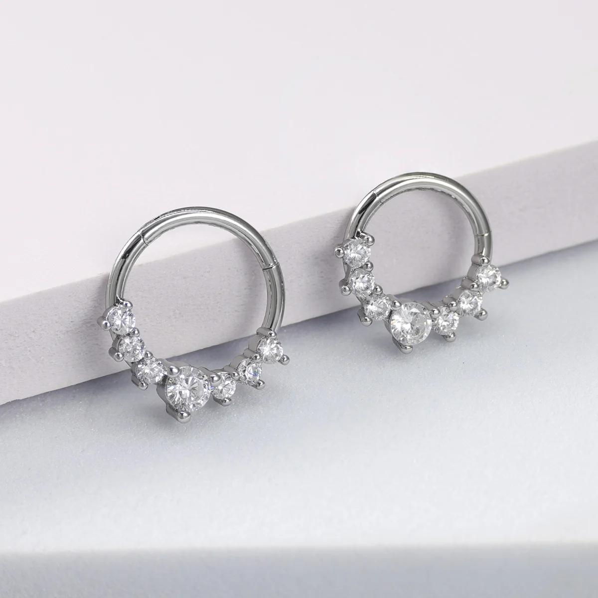 Cyrkon zawiasowy segmentowy kolczyk w nosie stal nierdzewna kolczyk w nosie przegroda Clicker Piercing warga chrząstka ucha Helix piercing biżuteria — zdjęcie 6