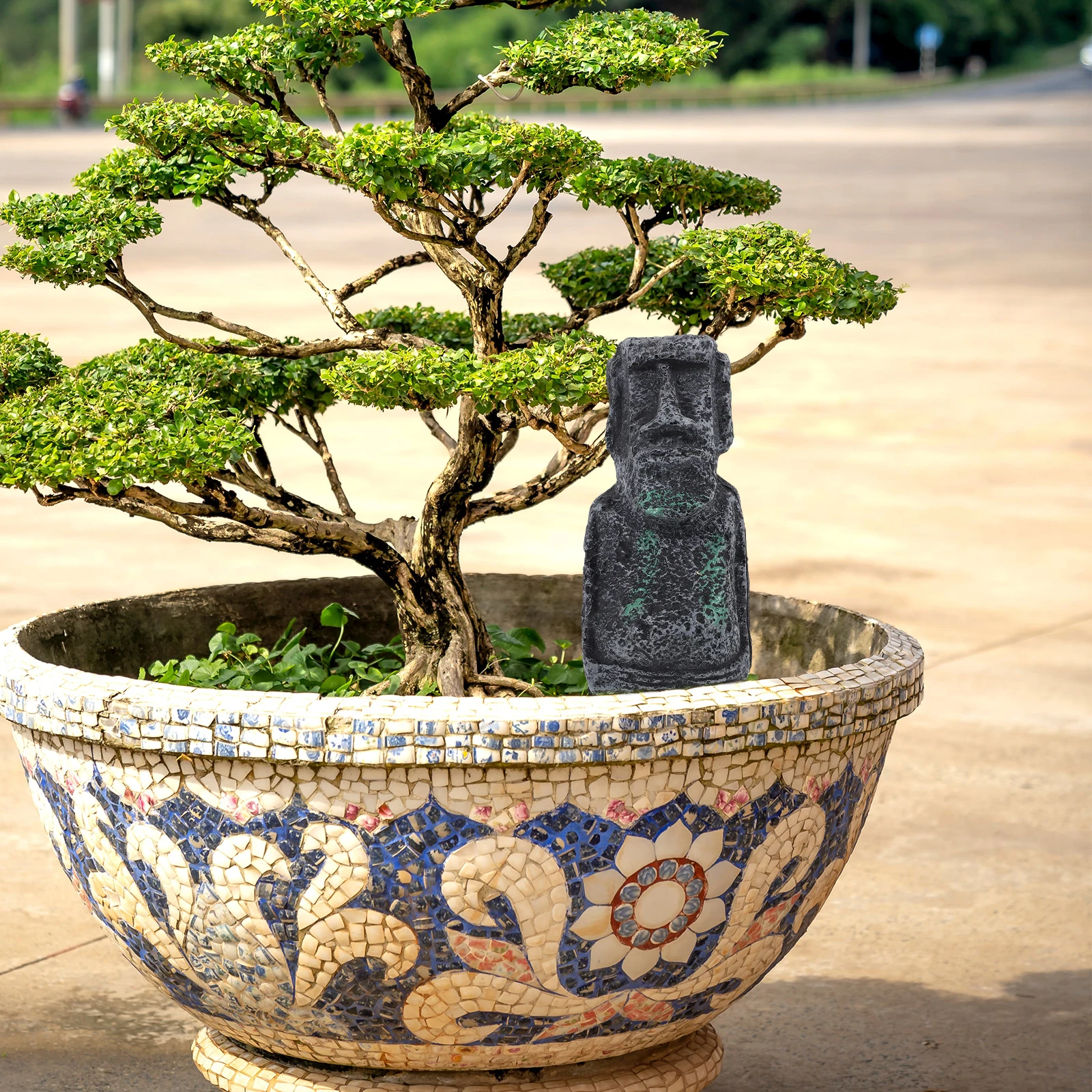 

2pcs Resin Moai Statue Desktop Home Garden Car Ornament Small Creative Statue Sand Table Decorative