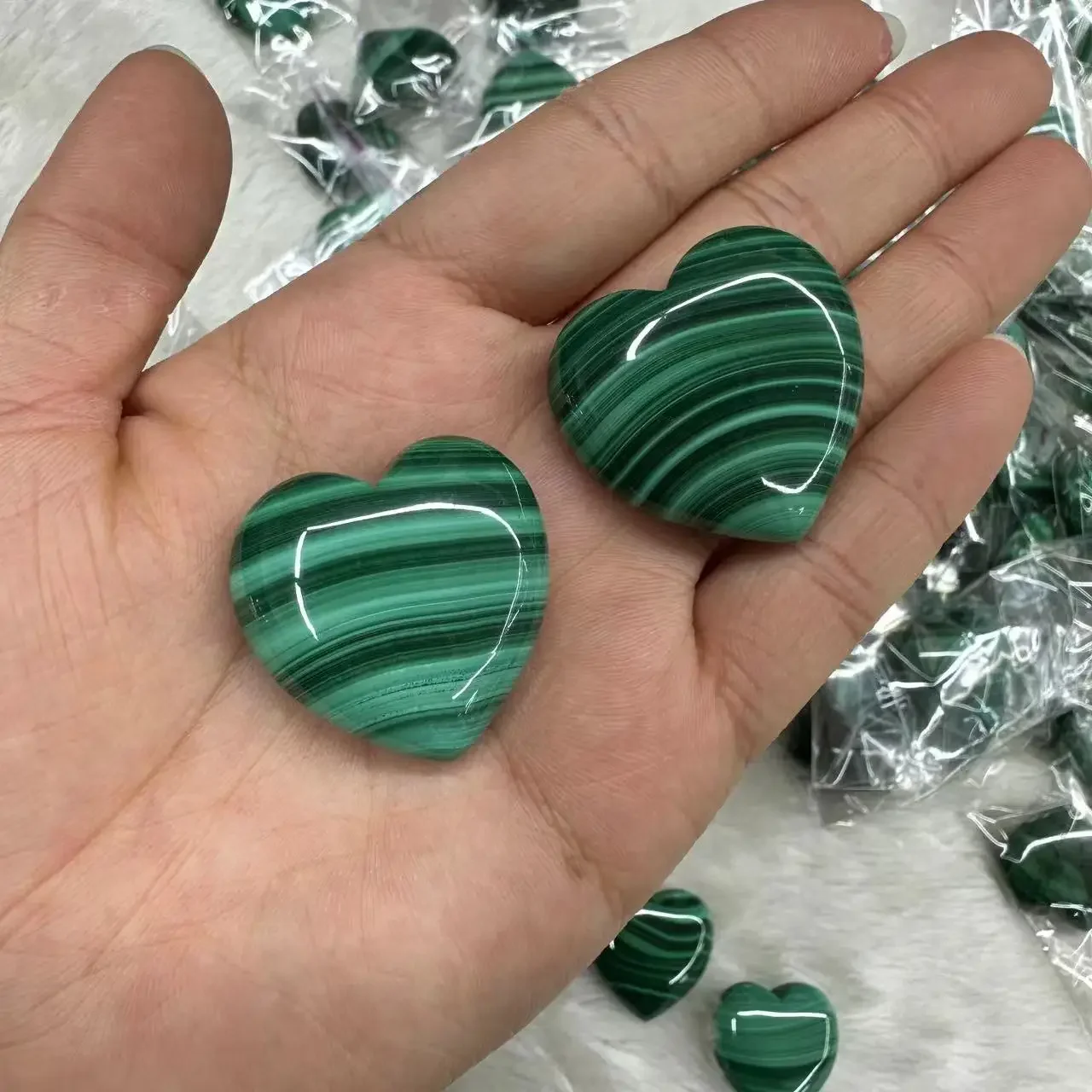 

Natural Malachite 30mm Pendant Heart Shape Crystal Reiki Healing High Quality Gemstone Fashion Jewelry Christmas Gift Wholesale