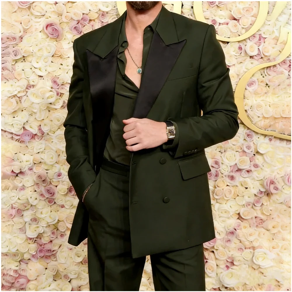 

Chic Men Suits 2 Pieces Double Breasted Balck Peaked Lapel Solid Jacket Pants Sets Groom Office Wedding Custom Male Outfits